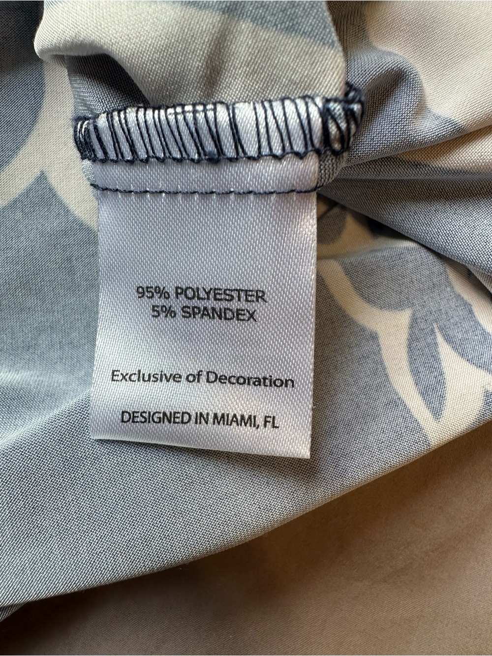 Olian Print Empire Waist Maternity Long Sleeve Maxi Dress Size Medium Navy Tan - Picture 4 of 7